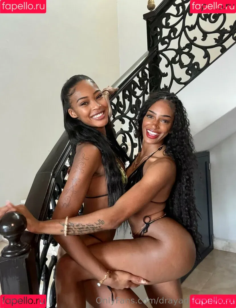 Freckles / cloudydonna / drayadominicana Onlyfans Photo Gallery 