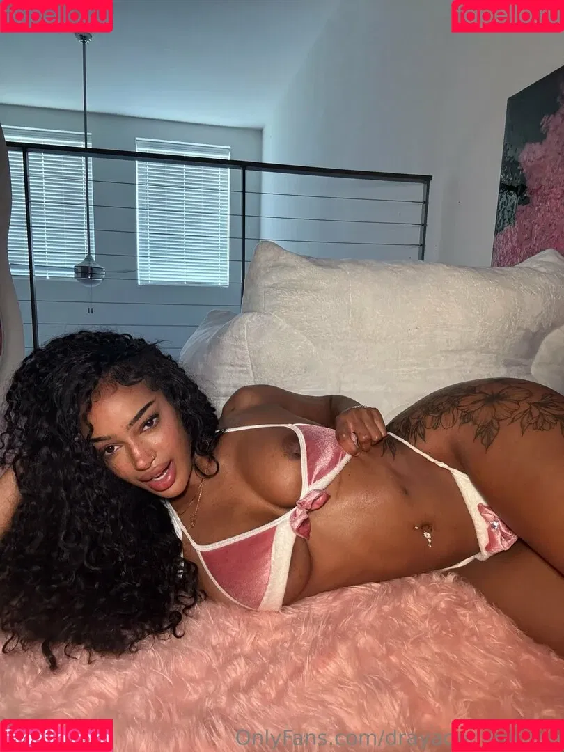 Freckles / cloudydonna / drayadominicana Onlyfans Photo Gallery 
