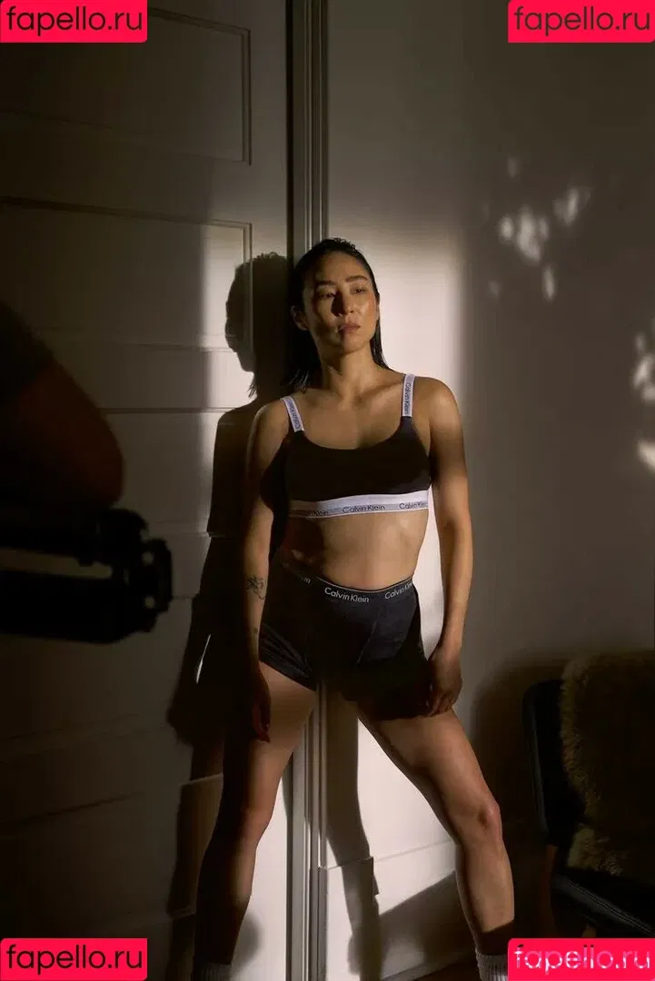 Greta Lee / g-leeboudoir / gretaleeunofficially Onlyfans Photo Gallery 