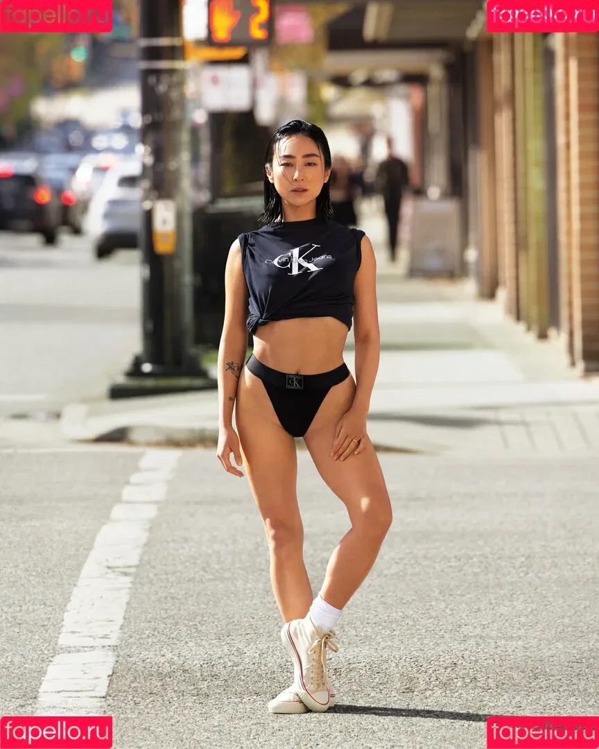 Greta Lee / g-leeboudoir / gretaleeunofficially Onlyfans Photo Gallery 