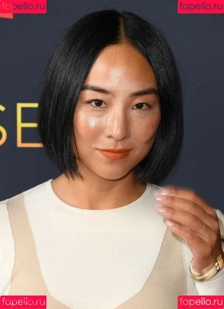 Greta Lee / g-leeboudoir / gretaleeunofficially Onlyfans Photo Gallery 
