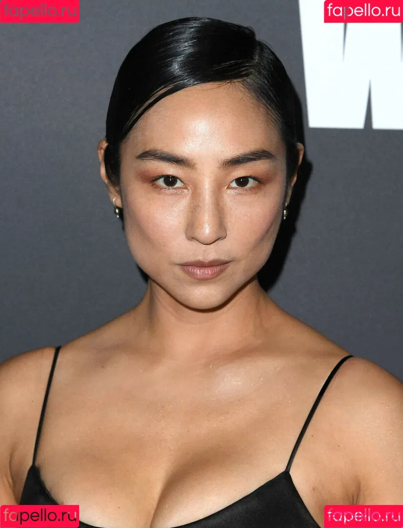 Greta Lee / g-leeboudoir / gretaleeunofficially Onlyfans Photo Gallery 