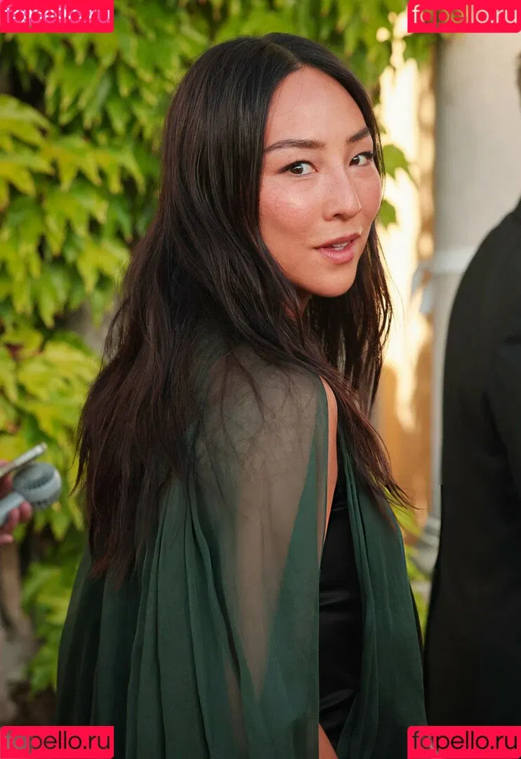 Greta Lee / g-leeboudoir / gretaleeunofficially Onlyfans Photo Gallery 