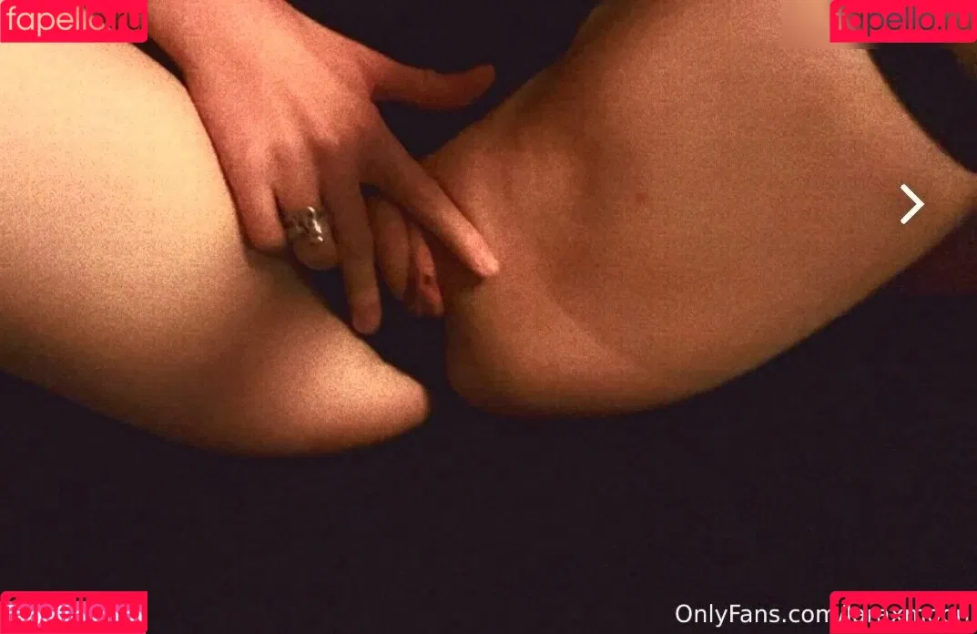 Laraxmoon / laraxmoonx / leak__chubby_ Onlyfans Photo Gallery 