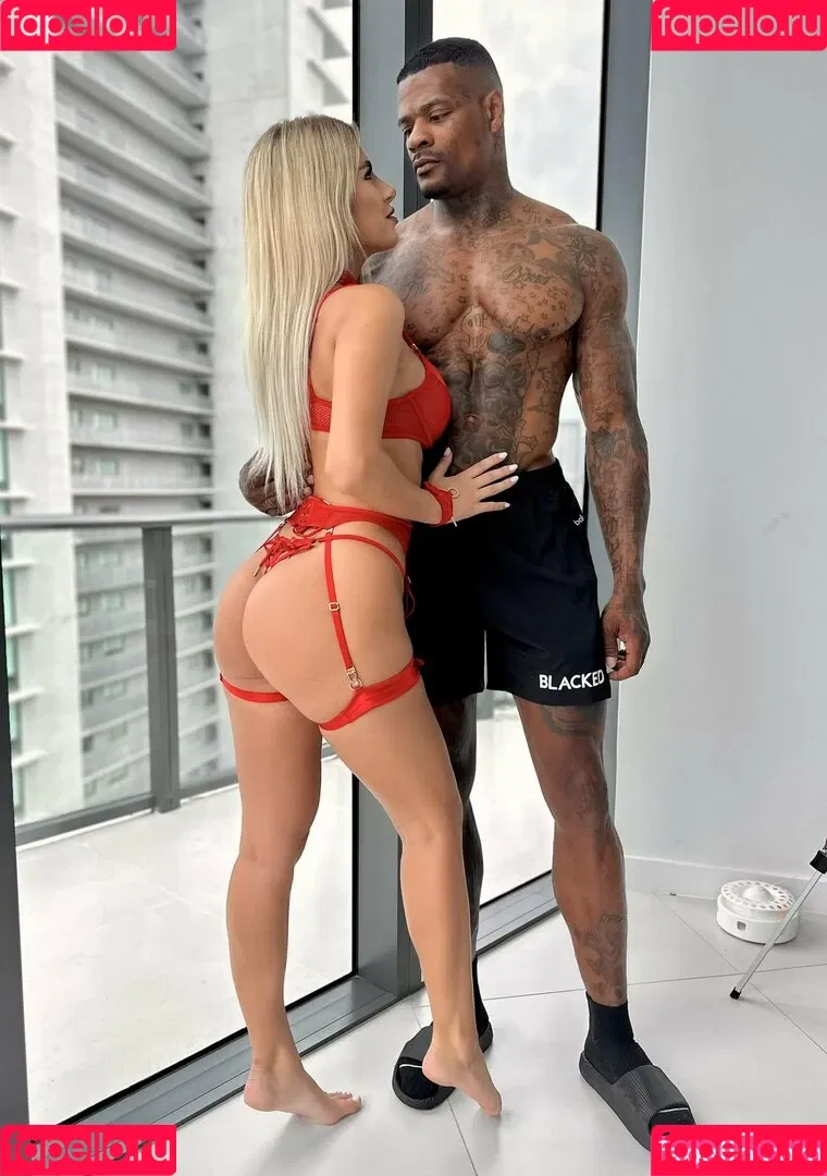 Ema Karter / emakarter / emakarter1 / mirunamilu01 Onlyfans Photo Gallery 