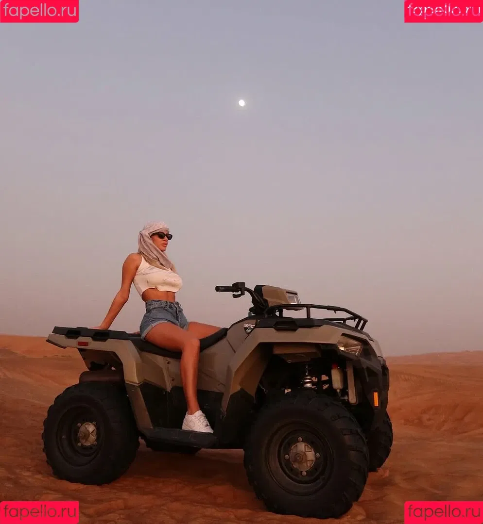 Ema Karter / emakarter / emakarter1 / mirunamilu01 Onlyfans Photo Gallery 