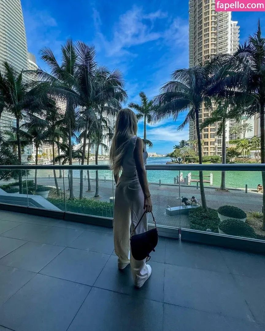 Ema Karter / emakarter / emakarter1 / mirunamilu01 Onlyfans Photo Gallery 