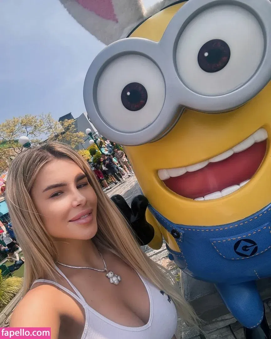 Ema Karter / emakarter / emakarter1 / mirunamilu01 Onlyfans Photo Gallery 