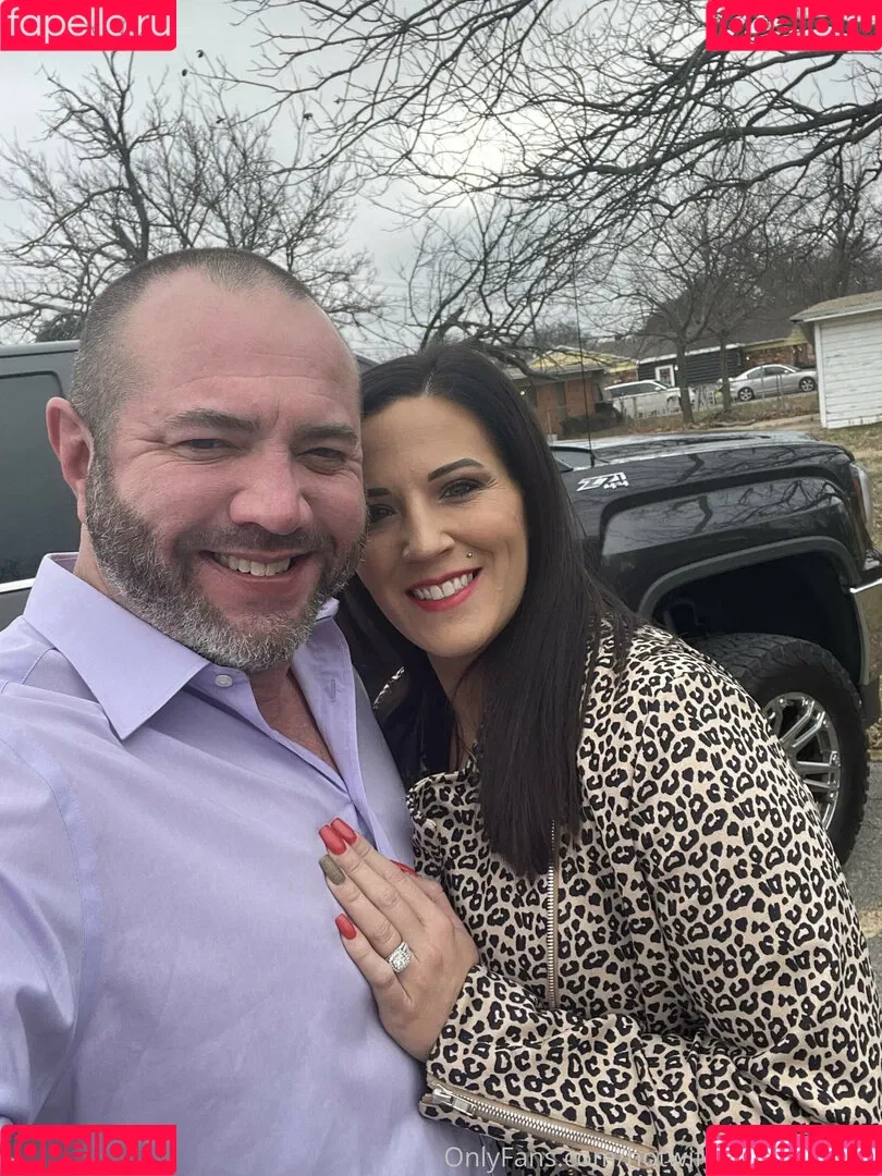 Brooke Blaze / brookeblazebb / hotwife_brookeblaze Onlyfans Photo Gallery 