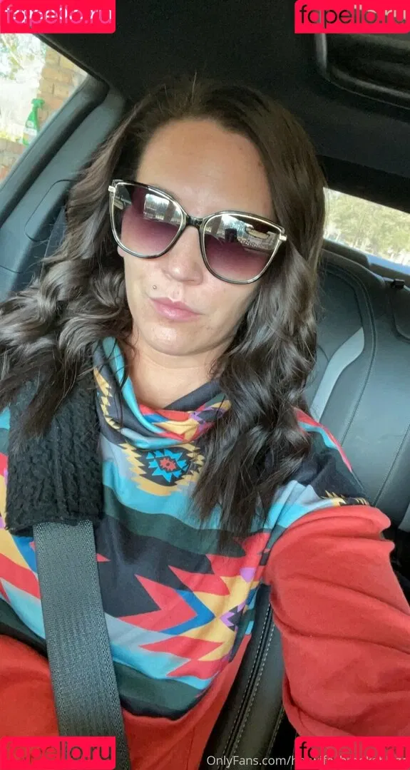 Brooke Blaze / brookeblazebb / hotwife_brookeblaze Onlyfans Photo Gallery 