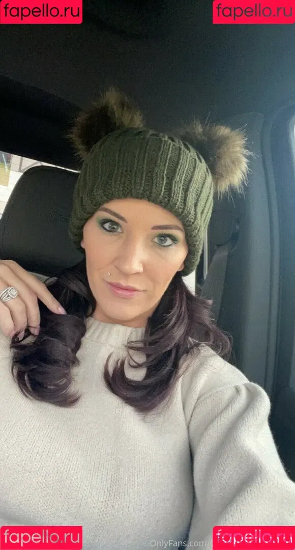 Brooke Blaze / brookeblazebb / hotwife_brookeblaze Onlyfans Photo Gallery 