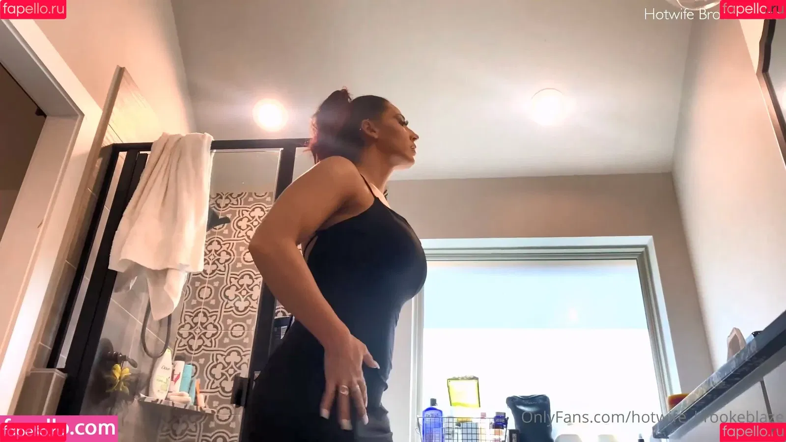 Brooke Blaze / brookeblazebb / hotwife_brookeblaze Onlyfans Photo Gallery 