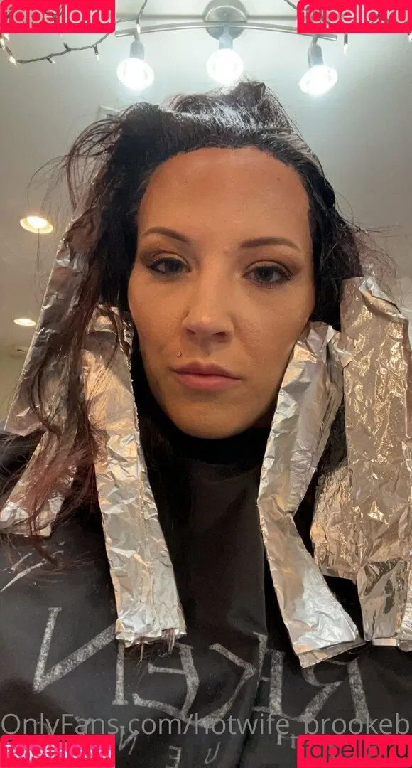 Brooke Blaze / brookeblazebb / hotwife_brookeblaze Onlyfans Photo Gallery 