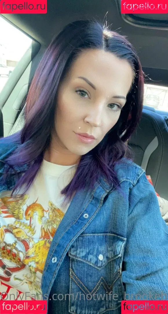 Brooke Blaze / brookeblazebb / hotwife_brookeblaze Onlyfans Photo Gallery 