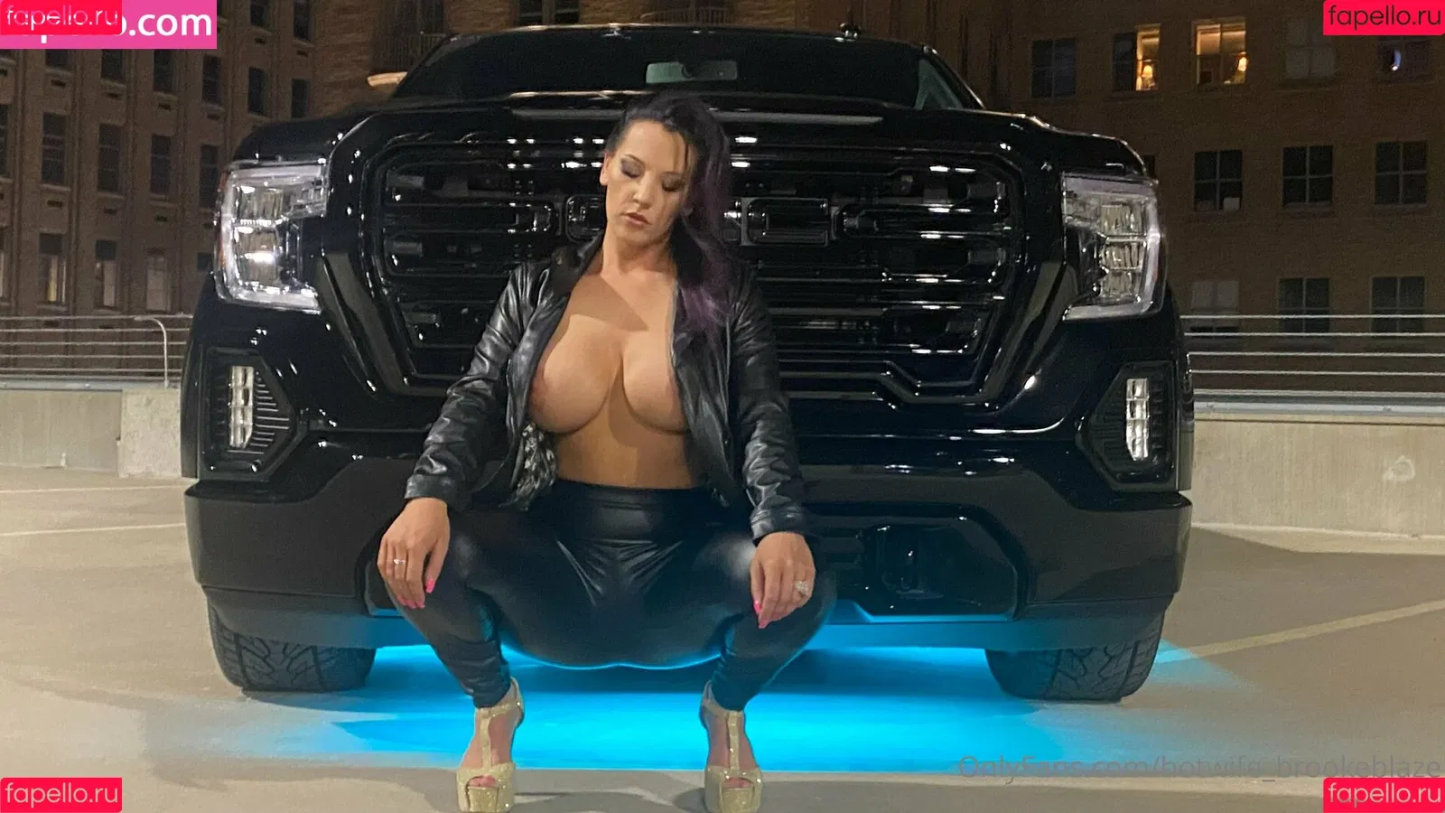 Brooke Blaze / brookeblazebb / hotwife_brookeblaze Onlyfans Photo Gallery 