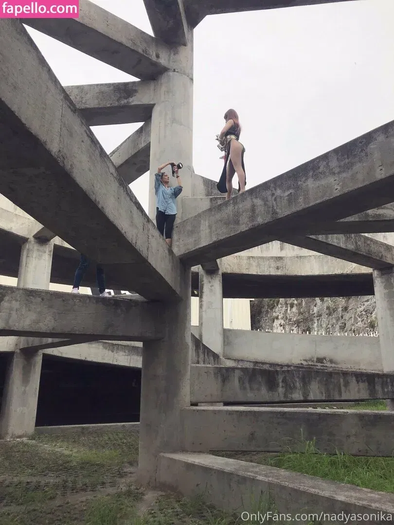 NadyaSonika Onlyfans Photo Gallery 