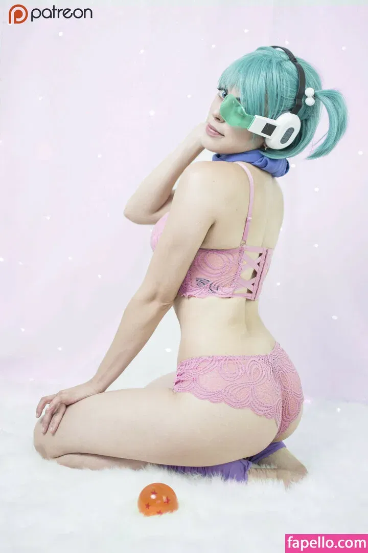 NadyaSonika Onlyfans Photo Gallery 