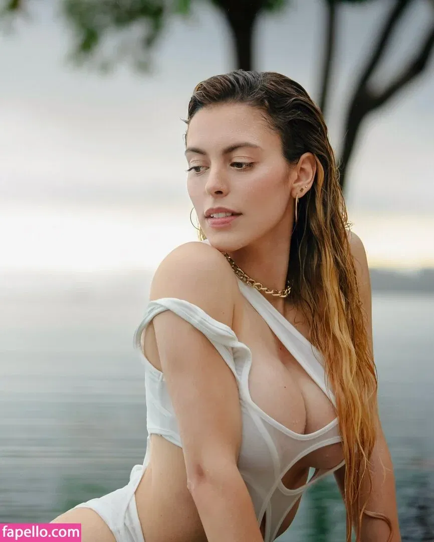 NadyaSonika Onlyfans Photo Gallery 