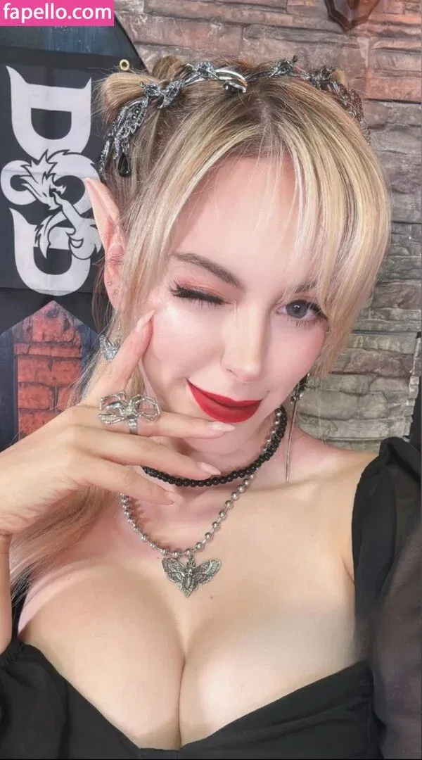 NadyaSonika Onlyfans Photo Gallery 