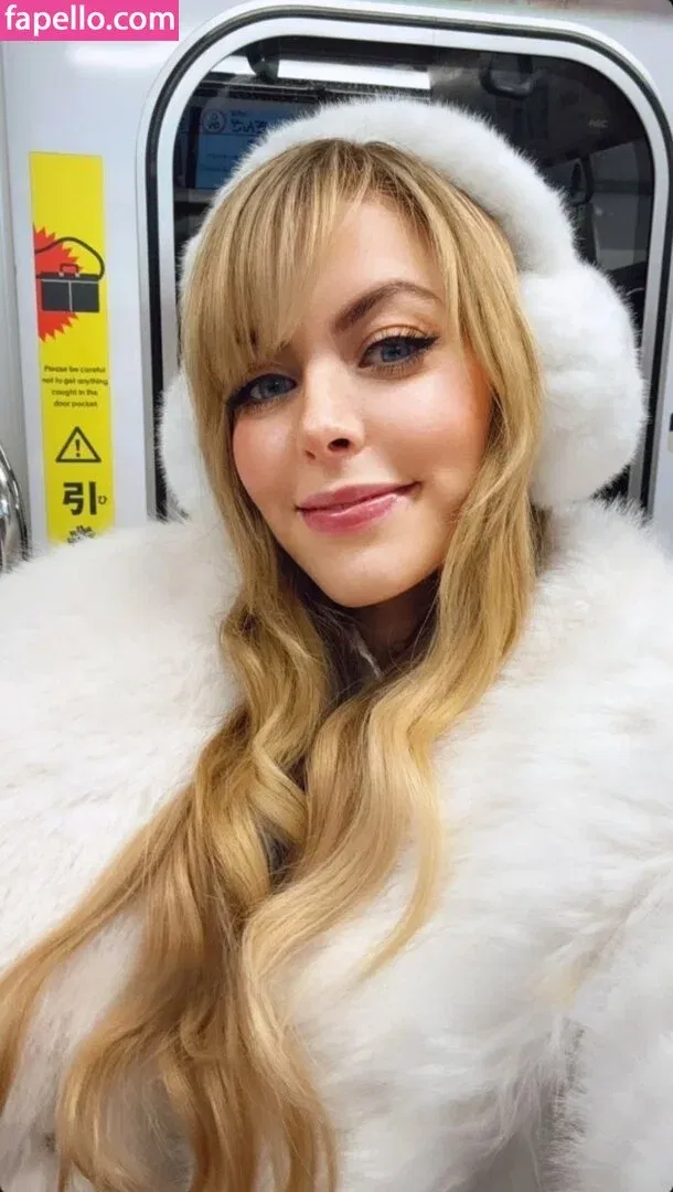 NadyaSonika Onlyfans Photo Gallery 