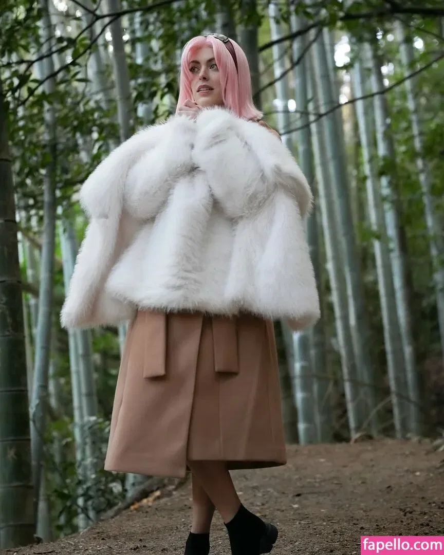 NadyaSonika Onlyfans Photo Gallery 