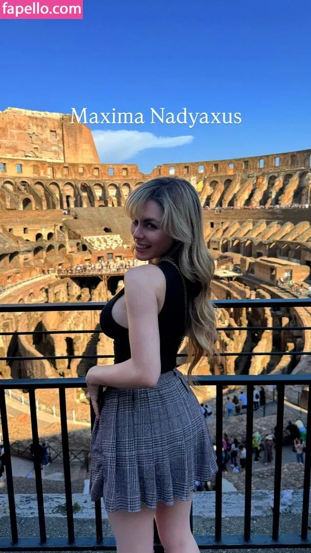 NadyaSonika Onlyfans Photo Gallery 