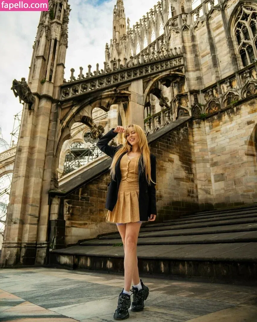 NadyaSonika Onlyfans Photo Gallery 