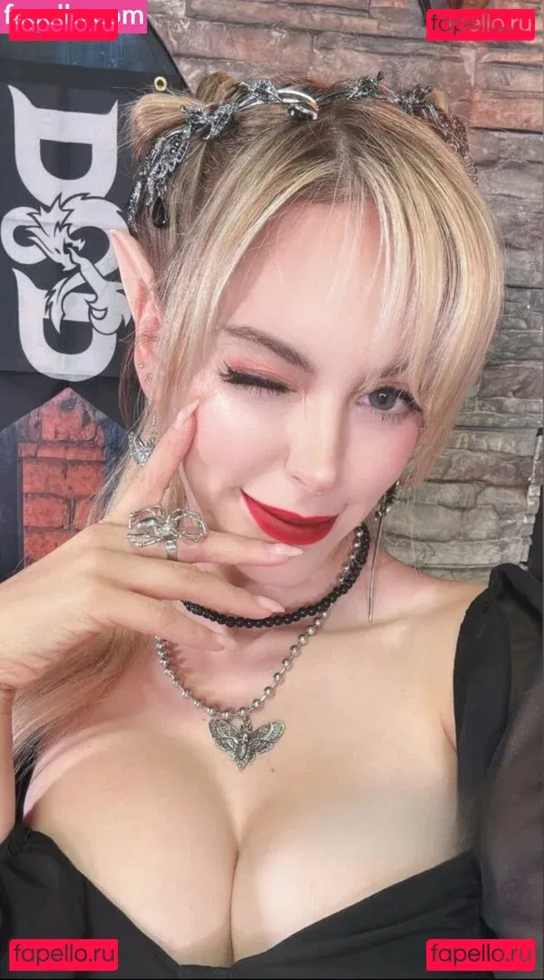 NadyaSonika Onlyfans Photo Gallery 