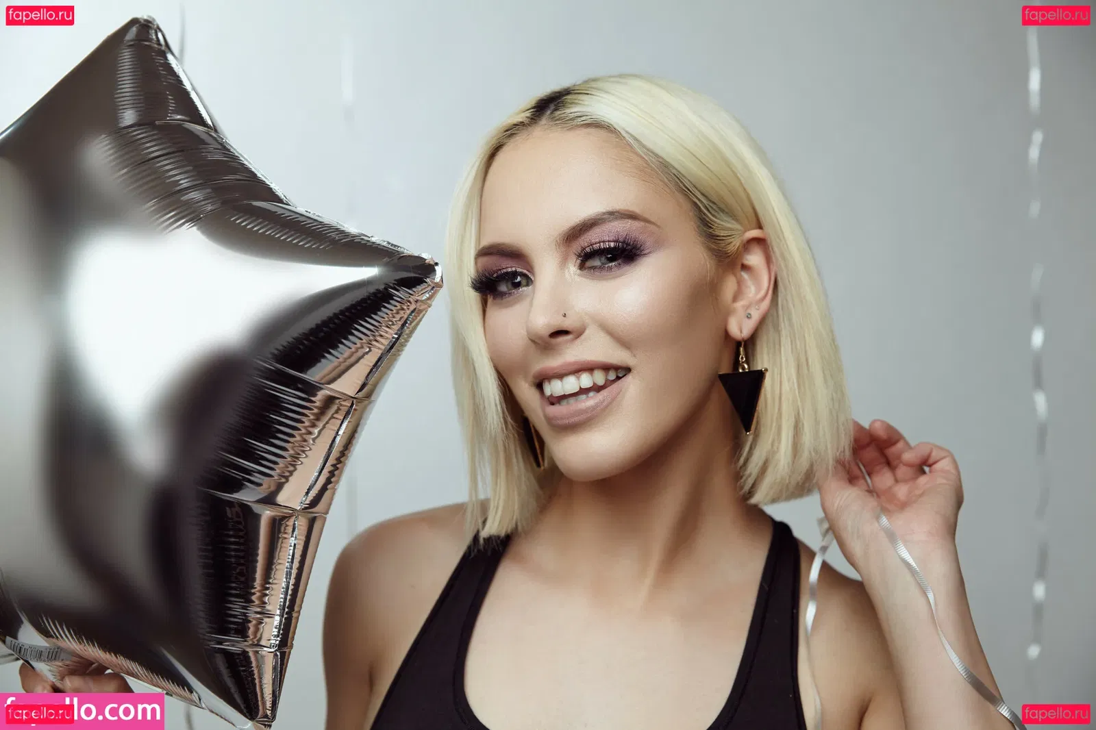 NadyaSonika Onlyfans Photo Gallery 