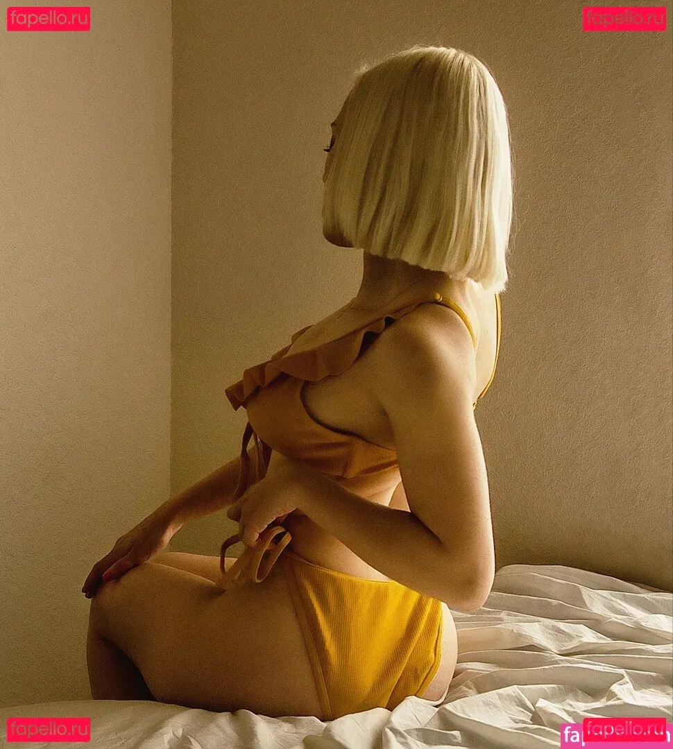 NadyaSonika Onlyfans Photo Gallery 