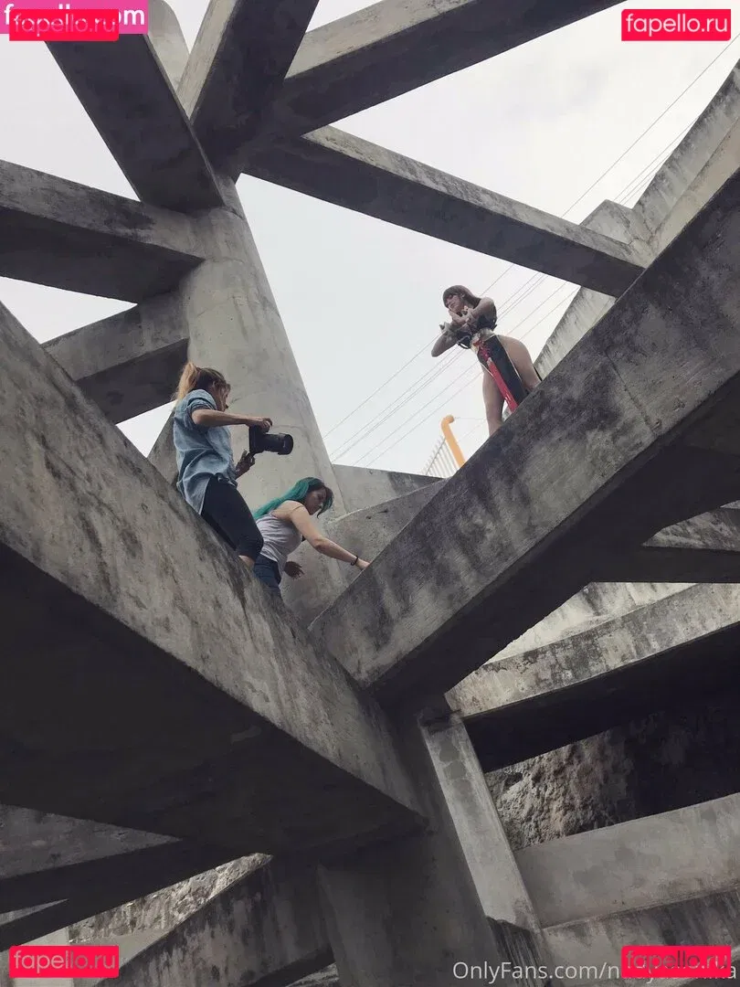 NadyaSonika Onlyfans Photo Gallery 