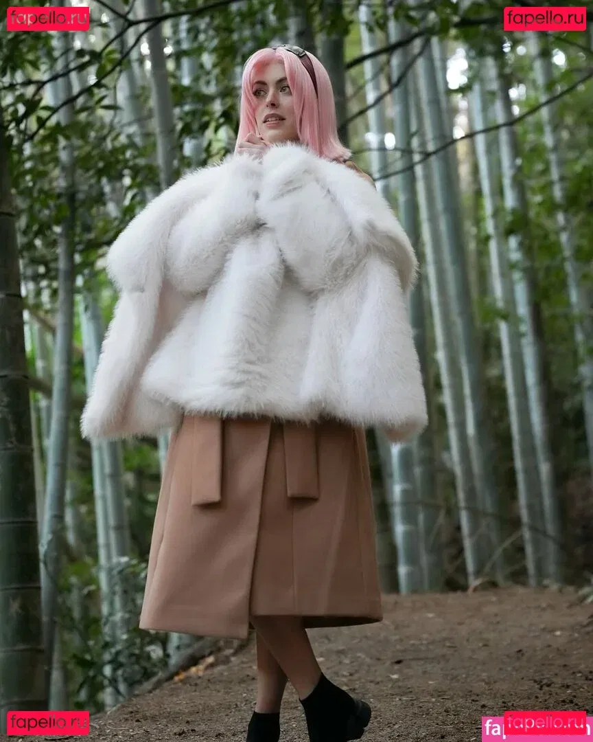 NadyaSonika Onlyfans Photo Gallery 