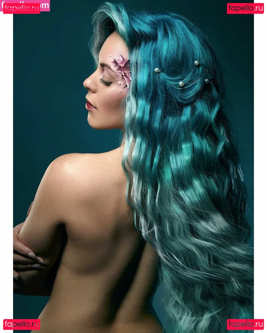 NadyaSonika Onlyfans Photo Gallery 