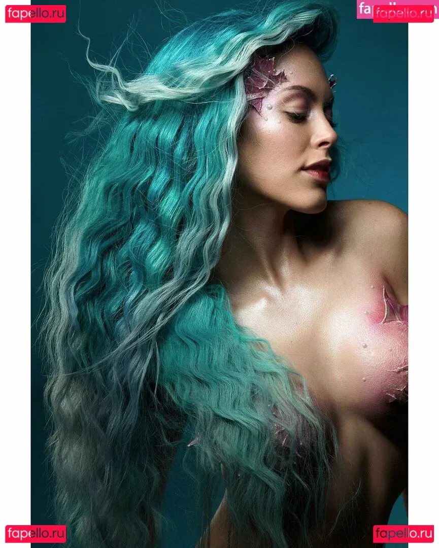 NadyaSonika Onlyfans Photo Gallery 