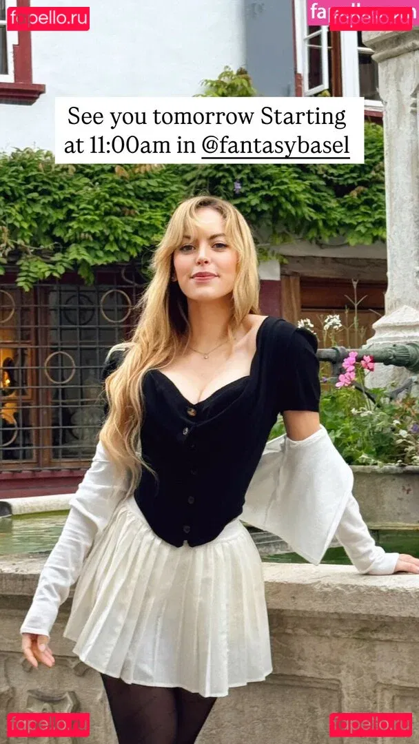 NadyaSonika Onlyfans Photo Gallery 