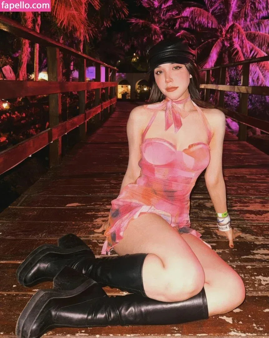 Bethcast Onlyfans Photo Gallery 