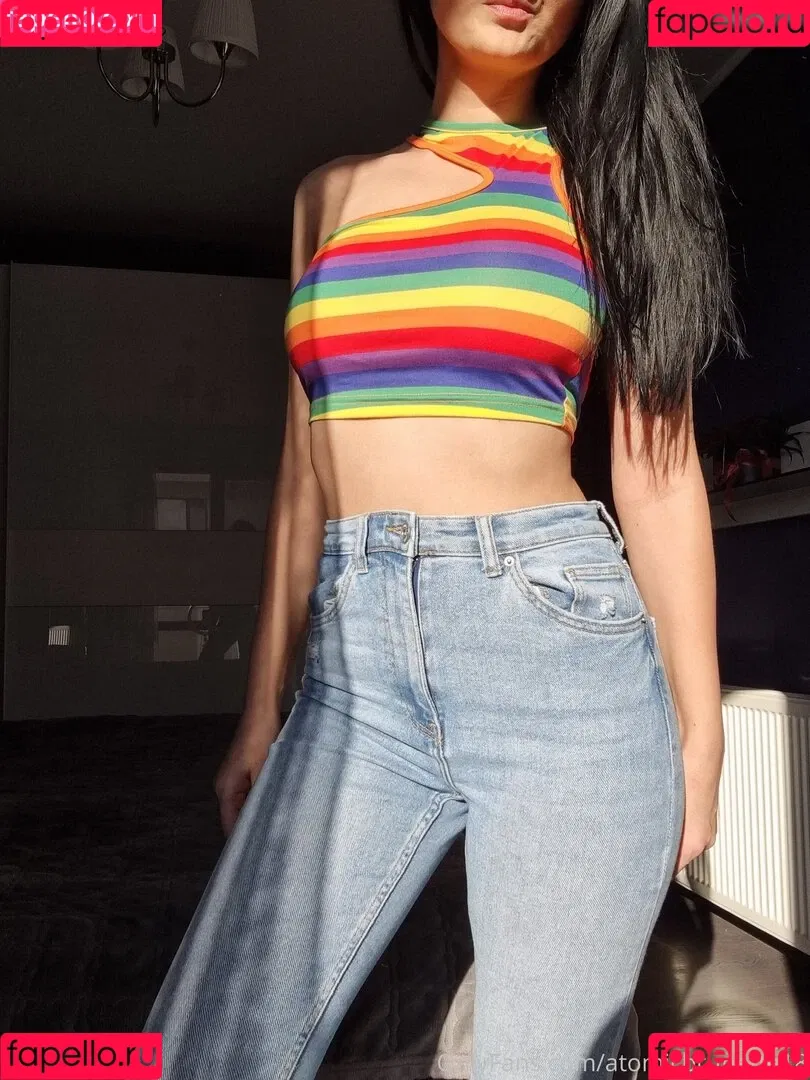 AtomicBrunette8 / Nina / atomicbrunette18 Onlyfans Photo Gallery 