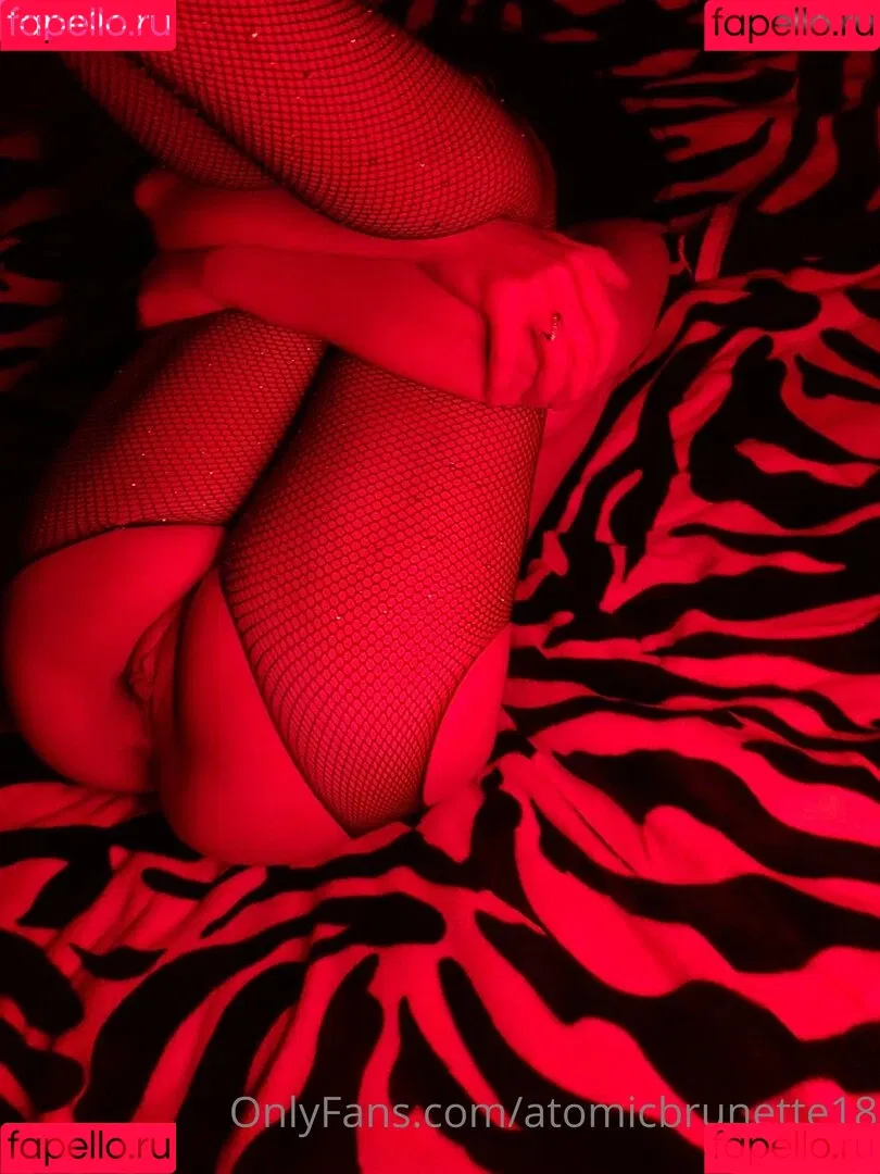 AtomicBrunette8 / Nina / atomicbrunette18 Onlyfans Photo Gallery 