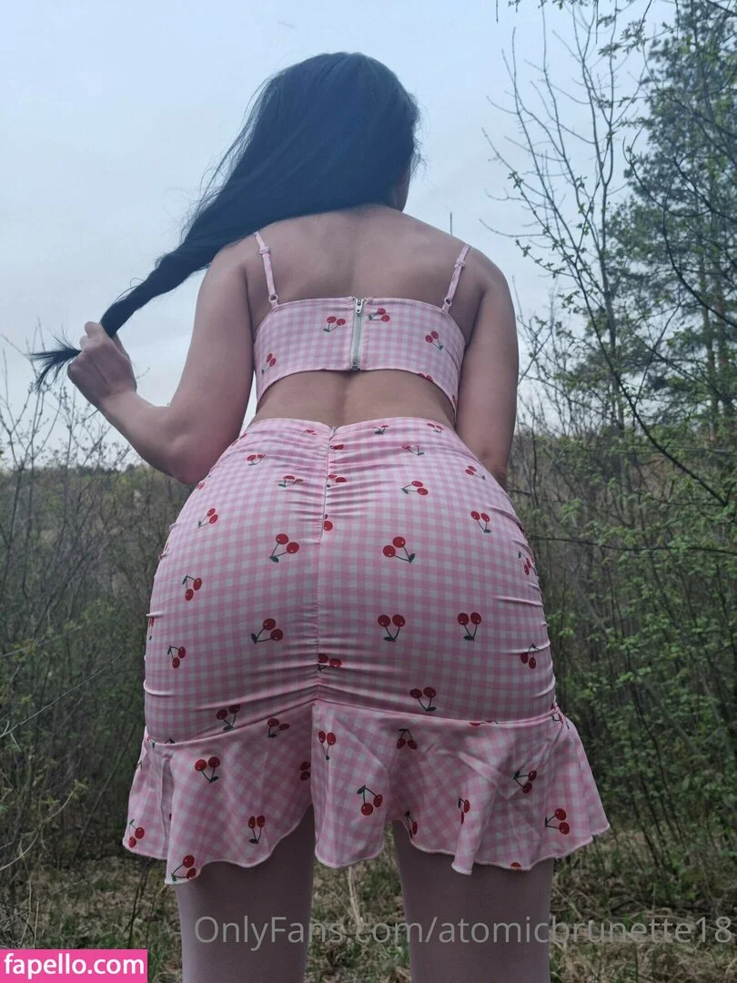 AtomicBrunette8 / Nina / atomicbrunette18 Onlyfans Photo Gallery 