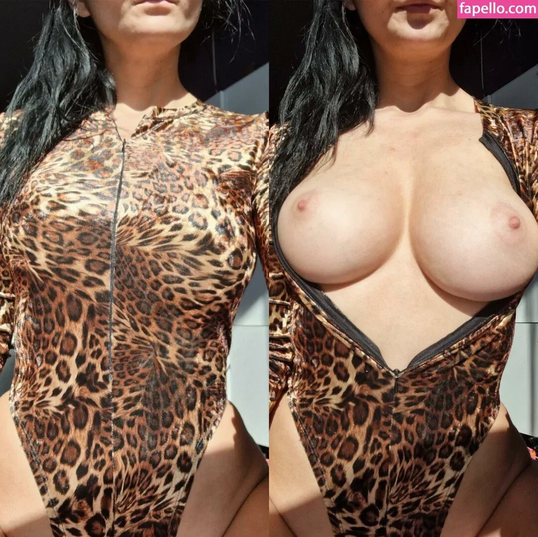 AtomicBrunette8 / Nina / atomicbrunette18 Onlyfans Photo Gallery 