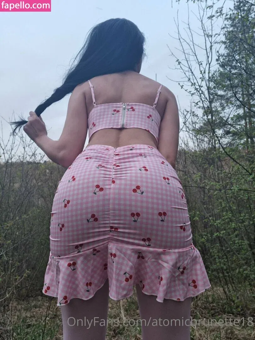 AtomicBrunette8 / Nina / atomicbrunette18 Onlyfans Photo Gallery 