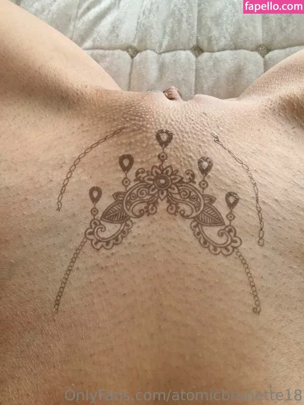 AtomicBrunette8 / Nina / atomicbrunette18 Onlyfans Photo Gallery 