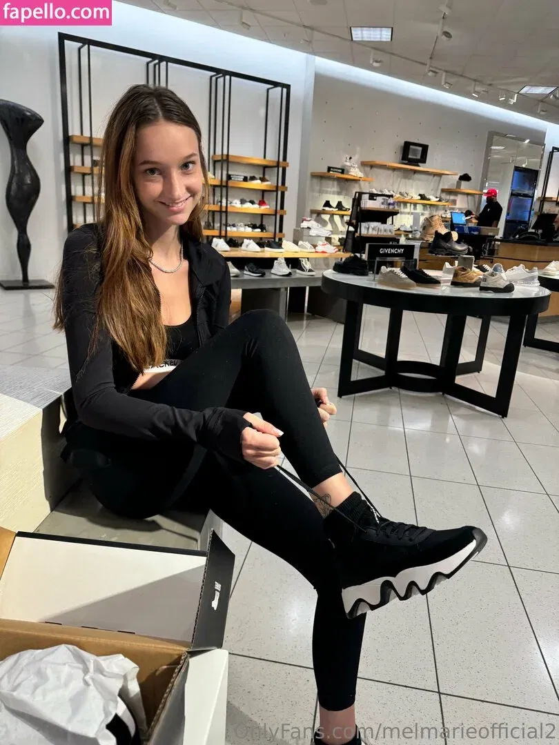 melmarieofficial2 Onlyfans Photo Gallery 
