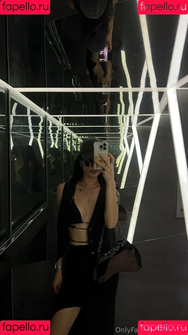 HoneyAddicted / LinaIvy / Xivylina / commanderivy Onlyfans Photo Gallery 
