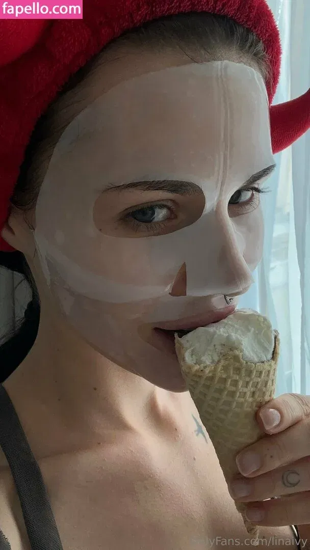 HoneyAddicted / LinaIvy / Xivylina / commanderivy Onlyfans Photo Gallery 