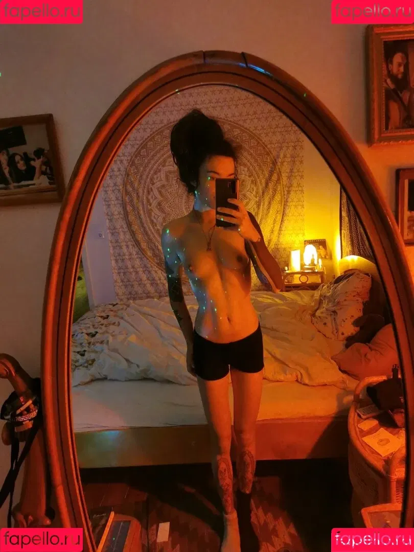 Lisbeth Mueller / Lisbethmueller / darkest.lilith / darkestlilith1 Onlyfans Photo Gallery 