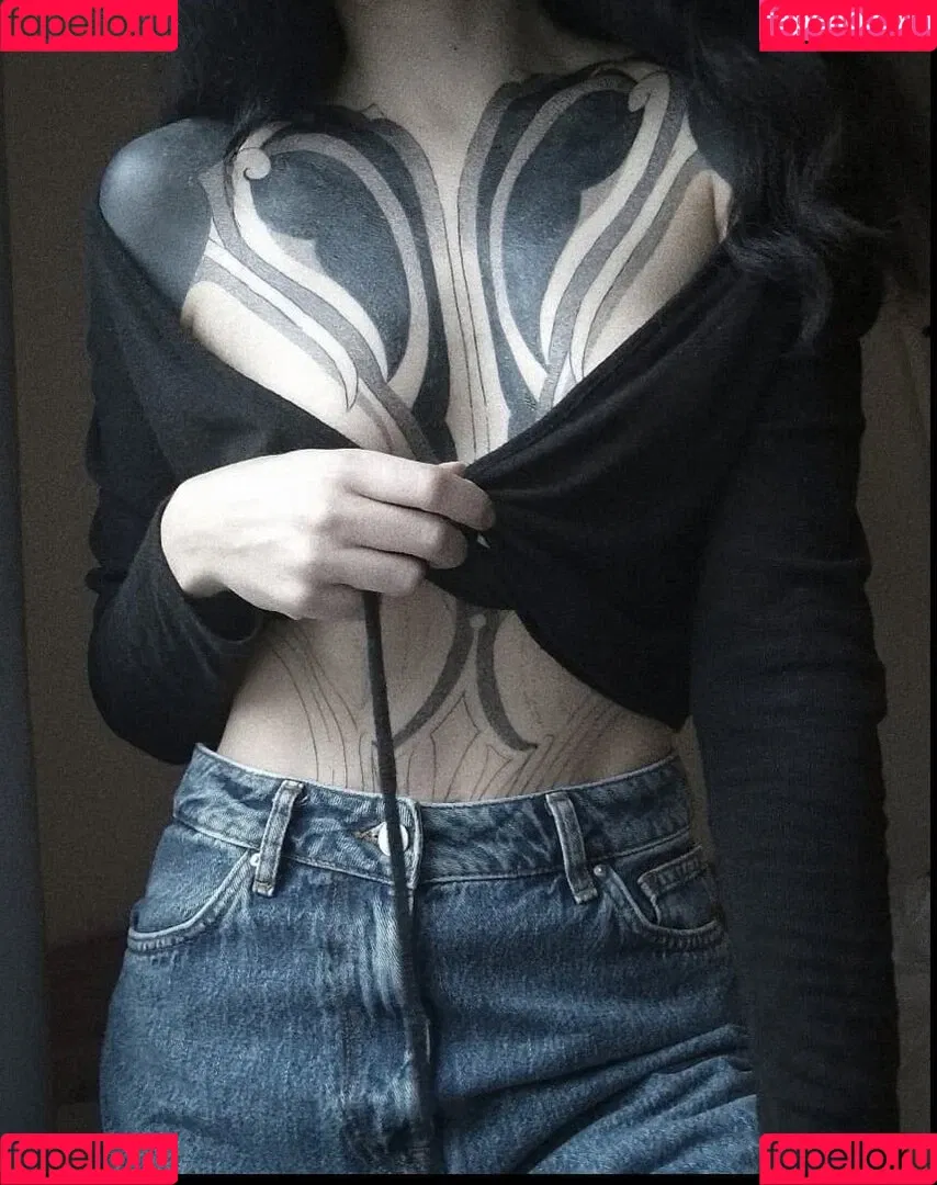 Lisbeth Mueller / Lisbethmueller / darkest.lilith / darkestlilith1 Onlyfans Photo Gallery 