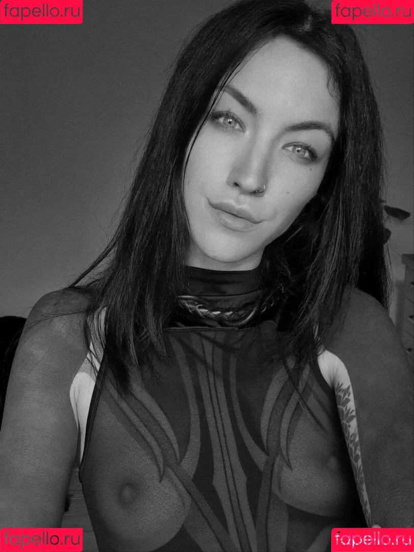 Lisbeth Mueller / Lisbethmueller / darkest.lilith / darkestlilith1 Onlyfans Photo Gallery 