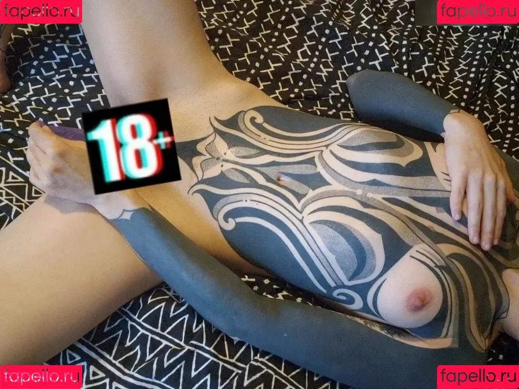 Lisbeth Mueller / Lisbethmueller / darkest.lilith / darkestlilith1 Onlyfans Photo Gallery 