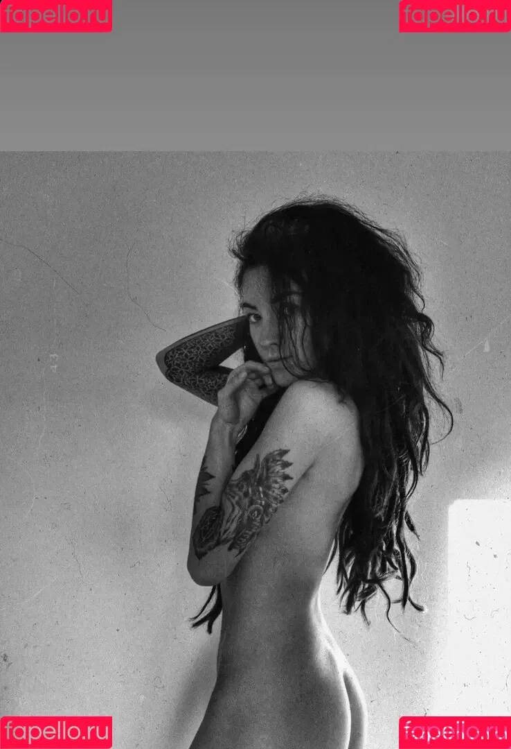 Lisbeth Mueller / Lisbethmueller / darkest.lilith / darkestlilith1 Onlyfans Photo Gallery 